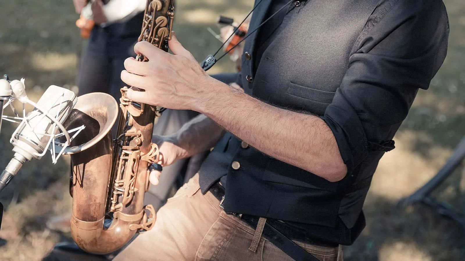 Saxophone joué en live pendant un cocktail Music-Solutions