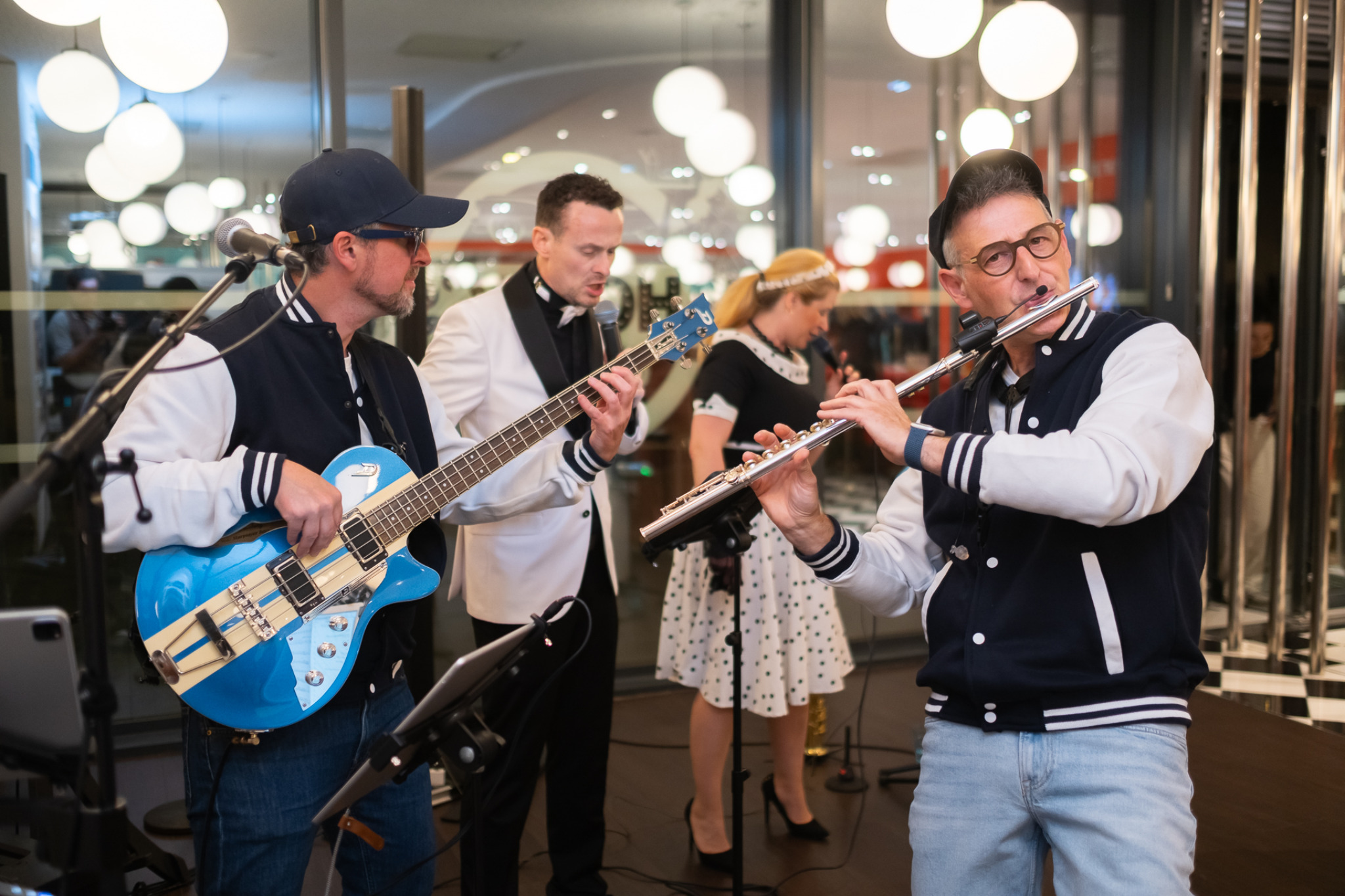 Inauguration Holly’s Diner à Strasbourg : animation live style années 50/60